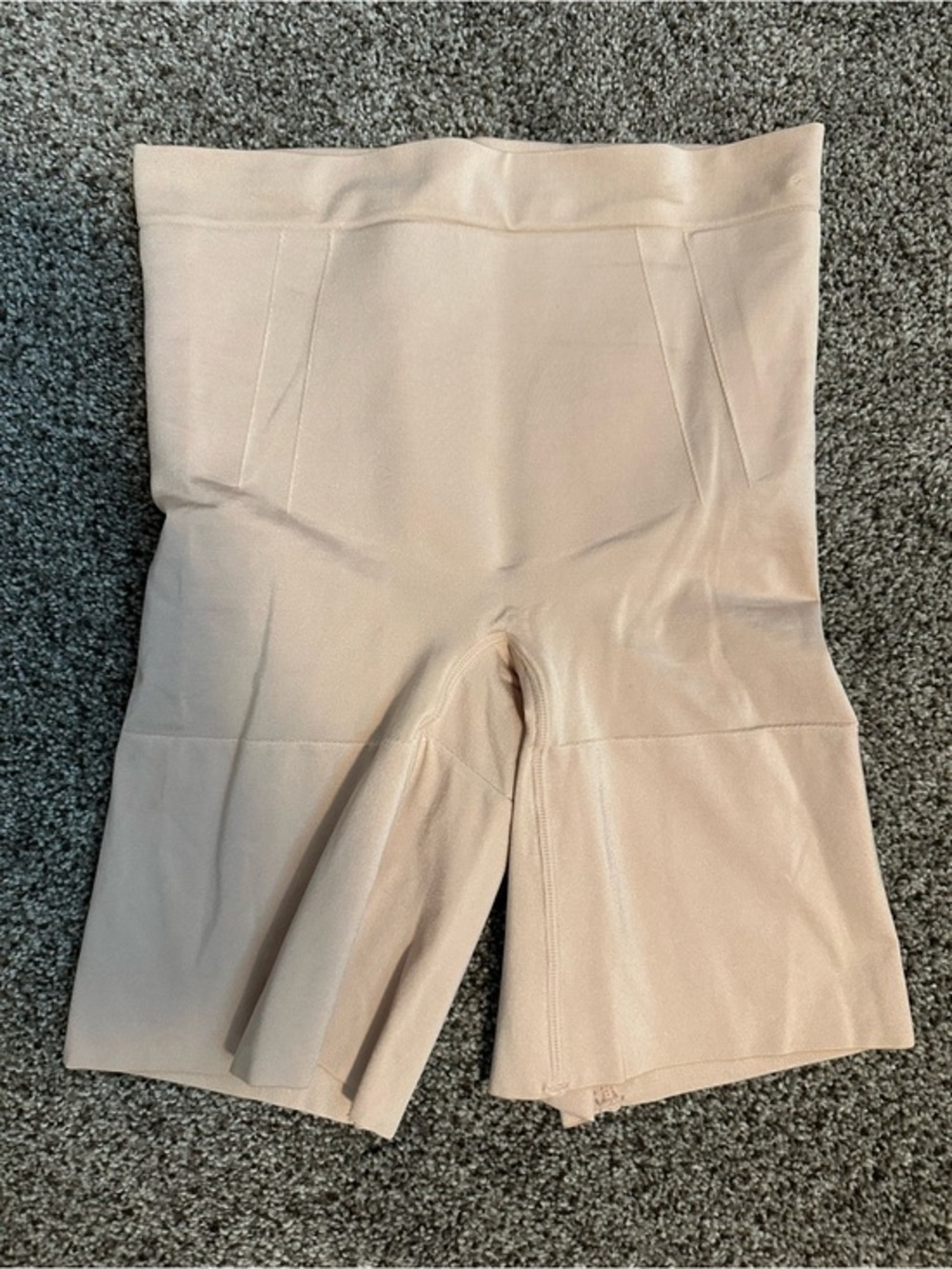 SPANX Nude Mid Thigh Shaper Shorts S/P Shapewear Smoothing Sculpting Control